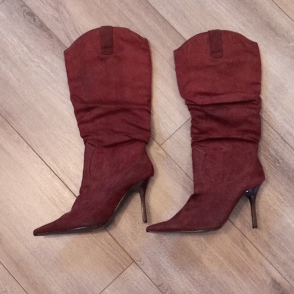 Charlotte Russe Shoes - NWOT 🎉Host Pick!🎉Brown Suede Like Heeled Knee Boots